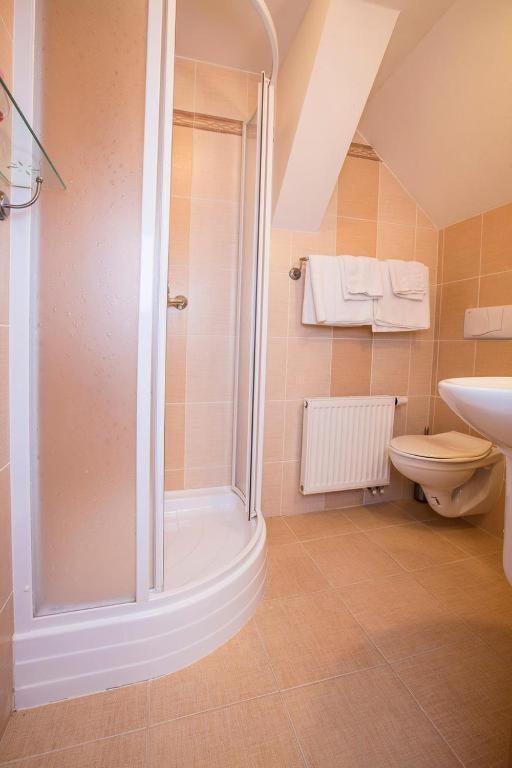 Krakonosovo Apartment